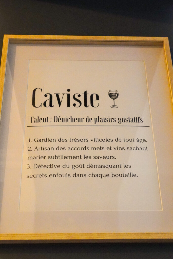 La Petite Quille au Vésinet tableau Caviste